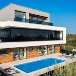 Vivi Rent - Old Olive Vi Villa *