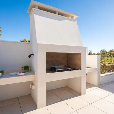 Vivi Rent - Old Olive Vi Villa *
