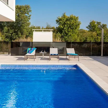 Vivi Rent - Old Olive Vi Villa *