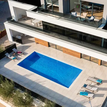 Vivi Rent - Old Olive Vi Villa
