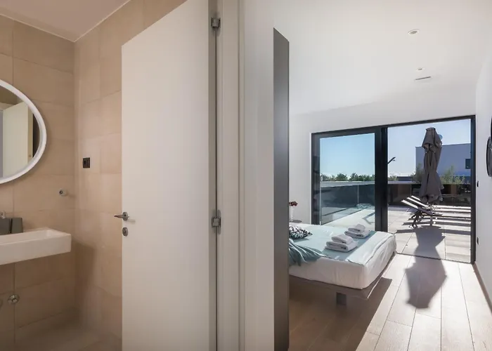 Vivi Rent - Old Olive Vi Villa