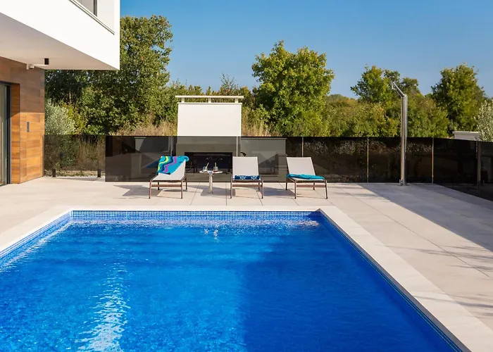 Vivi Rent - Old Olive Vi Villa *