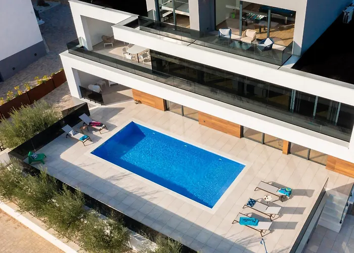 Vivi Rent - Old Olive Vi Villa